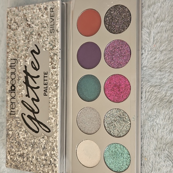 2 Glitter palettes rose gold and silver sealed nwt - Picture 3 of 4